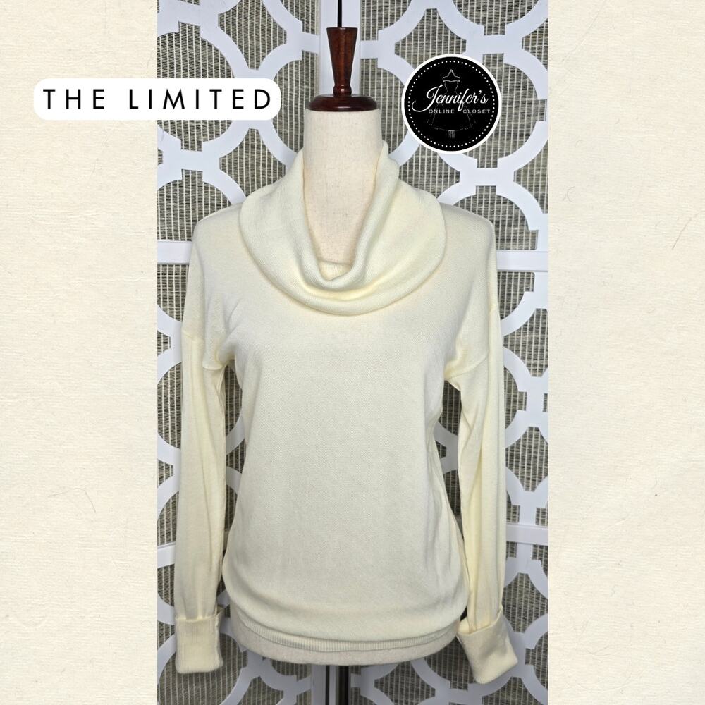 The Limited Cream Cowl Neck Long Sleeve Lightweight Sweater Size Medium